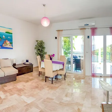 2 Bedroom Lovely In Vinisce