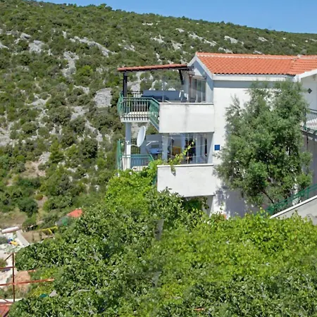 2 Bedroom Lovely In * Vinisce